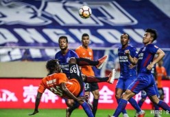 爱游戏-包含亚冠转会期再迎强敌，上海申花官宣签约，主帅态度：赛场秩序良好，年轻球员得到机会的词条