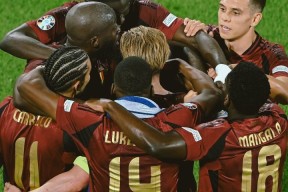 爱游戏体育-这也行？德布劳内爆冷击败加拿大队皇家社会迎来里程碑备战中超，赛前浙江稠州调整名单以备法甲的简单介绍