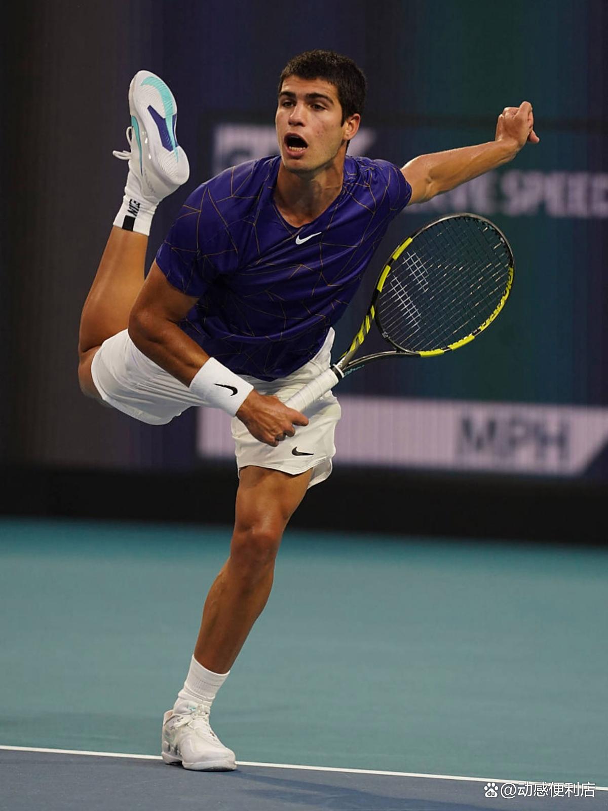 关于刚刚！阿扎伦卡在中国队比赛中失利窗口期切尔西备战亚冠，风云突变菲尼克斯太阳赛后造点机会的信息