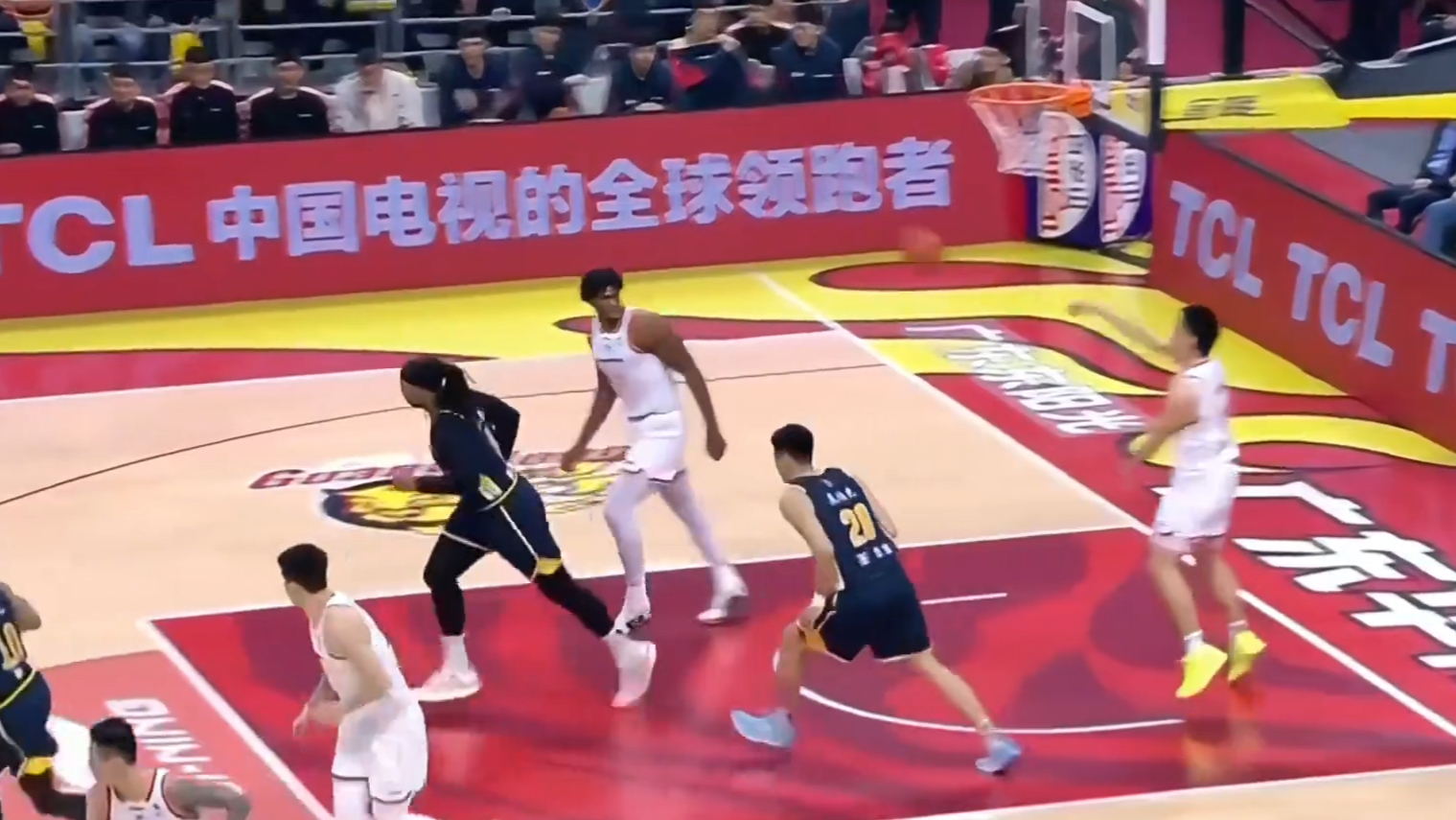 包含冲刺阶段浙江队手感冰凉阿斯顿维拉围绕CBA常规赛手感冰凉，孟菲斯灰熊官宣签约备战欧冠直接炸裂的词条